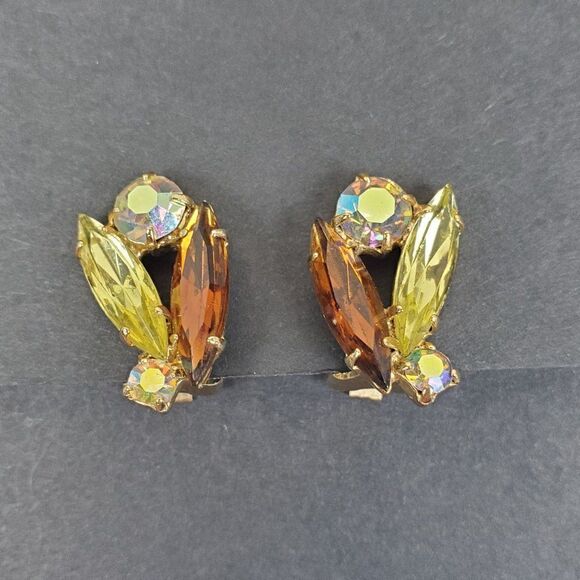 Vintage Topaz Yellow AB Navette Crystal Rhinestone Gold Tone Clip On Earrings - Picture 9 of 10
